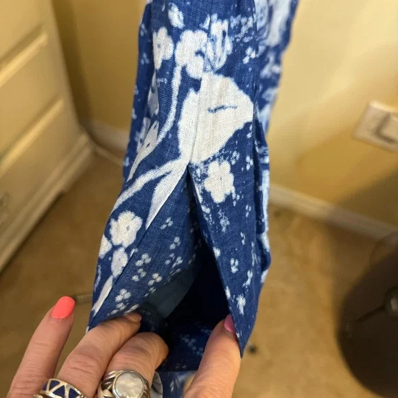 The Gap Batik 100% linen lined dress with adjustable tie straps and pockets - Picture 5 of 9